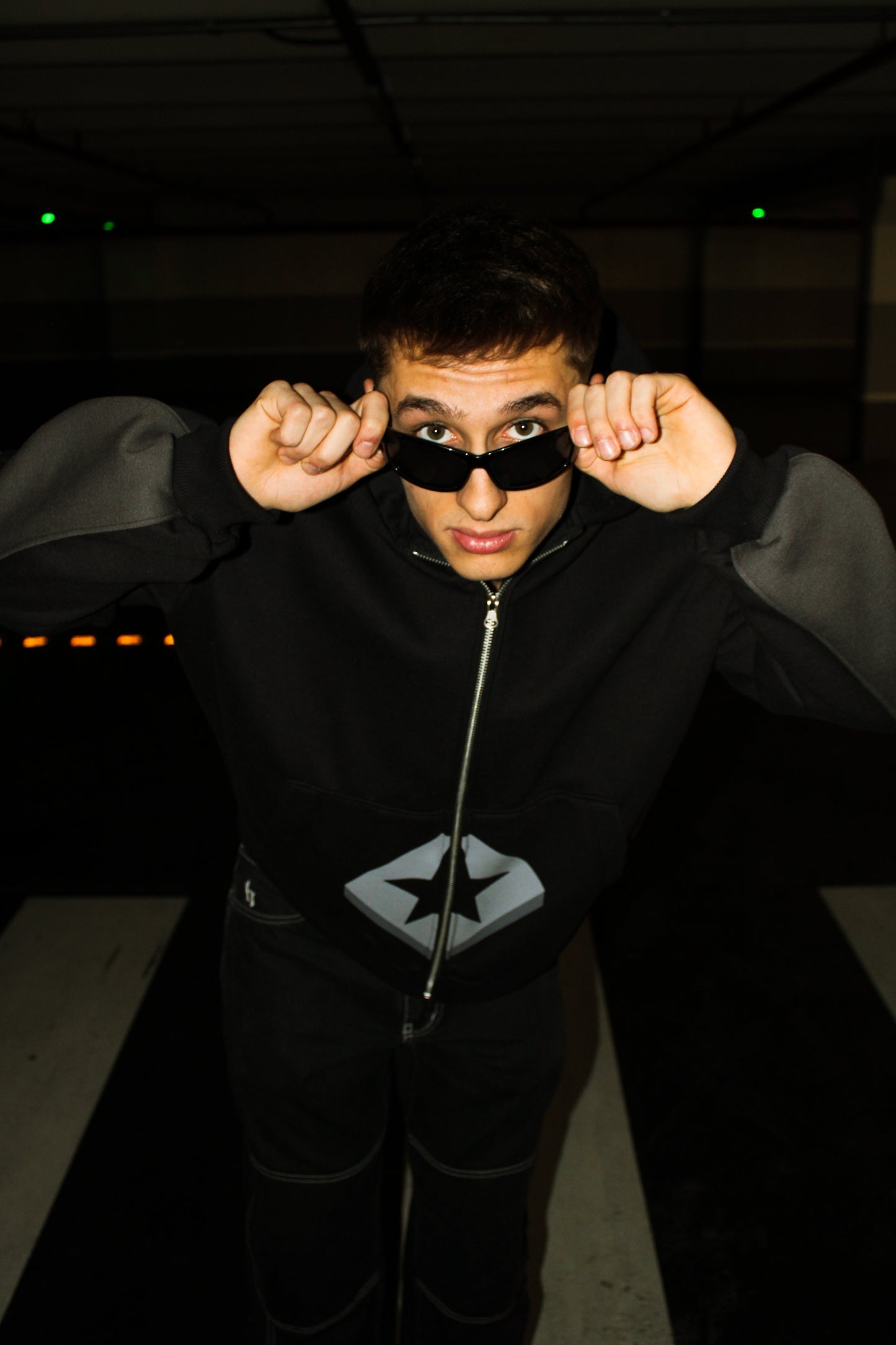 Zip Hoodie | Negro-Gris